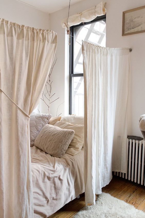 tiny bedroom curtains