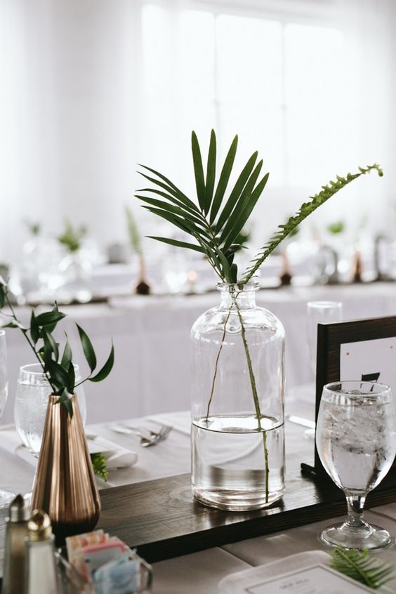 7 Gorgeous table settings that make Greenery the perfect wedding shade