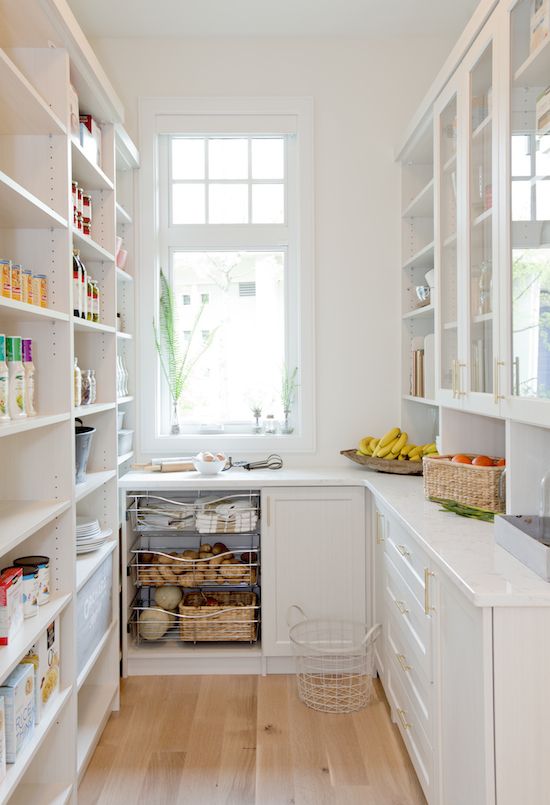 8 Dreamy pantries that will make your day well-organized