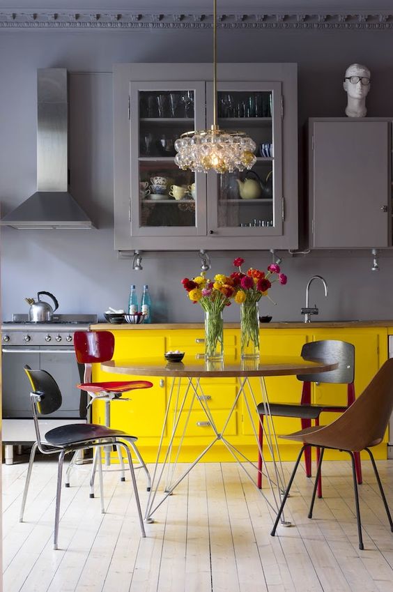8 Dreamy spaces that will convince you neon colors are not too much
