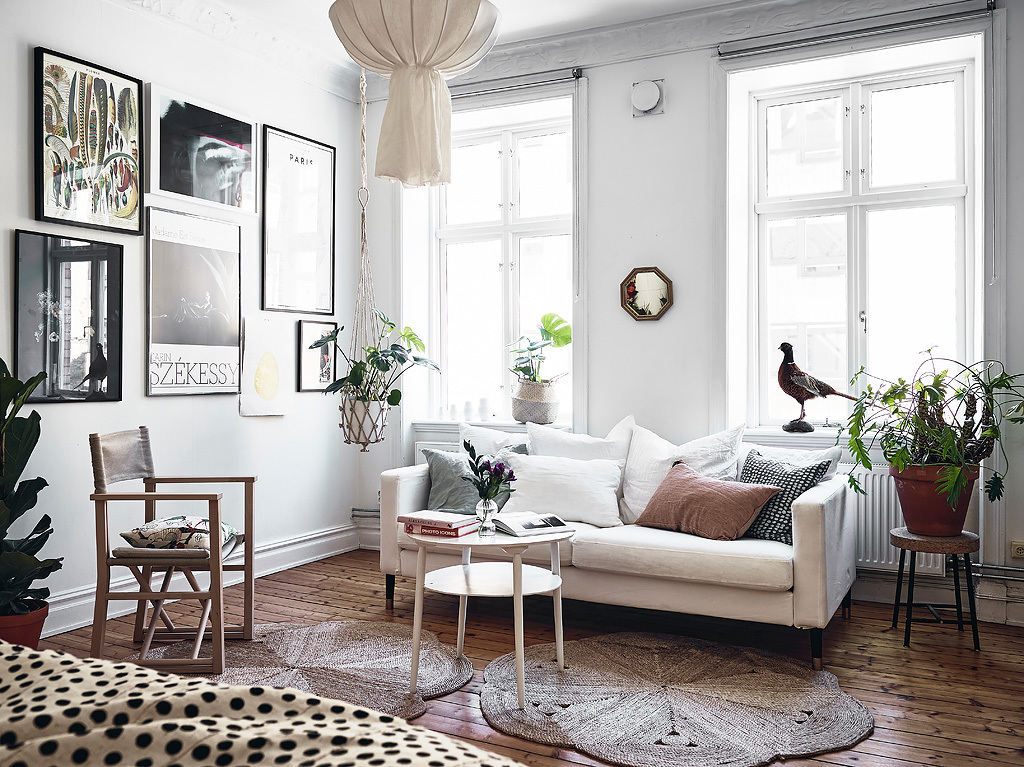 Another charming small Scandinavian apartment