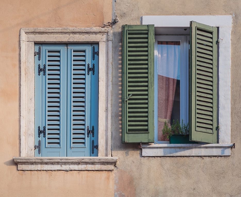 4 Exotic Ways to Style Your Windows