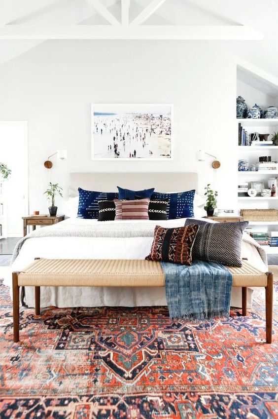5 Easy tricks to make your small bedroom feel big and luxurious