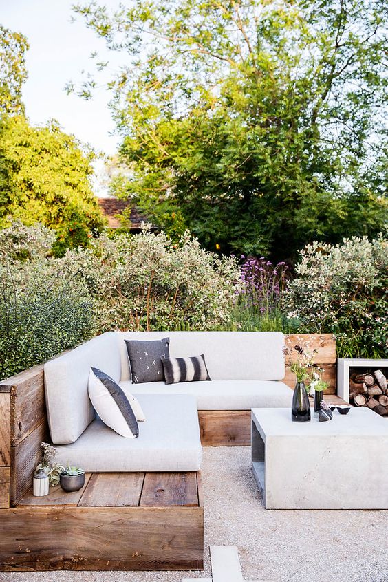 Seven Tips for Bringing the Luxury Back to Your Backyard