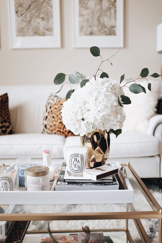 7 Chic ways to refresh your coffee table