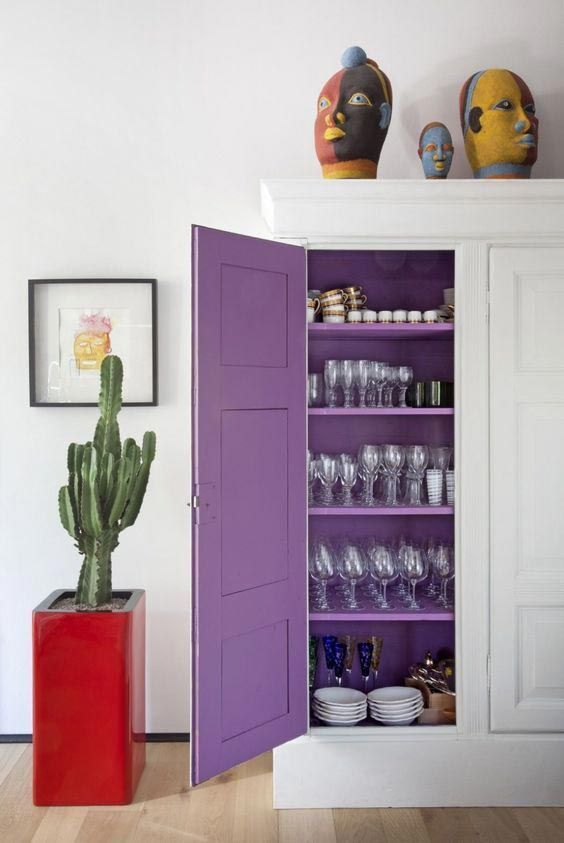 6 Darling kitchens in happy colors to daydream about this summer
