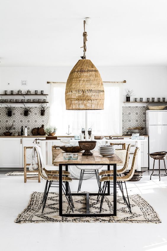 8 Darling and brown dining spaces that look pretty relaxing