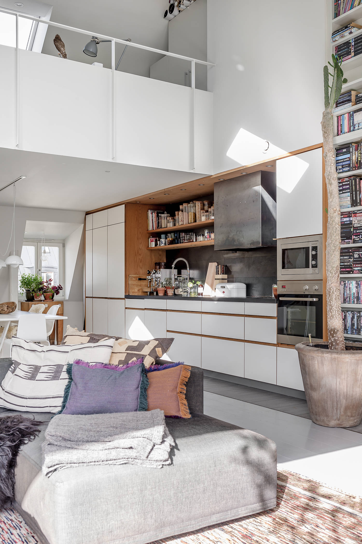 A super dreamy & cozy Scandinavian apartment