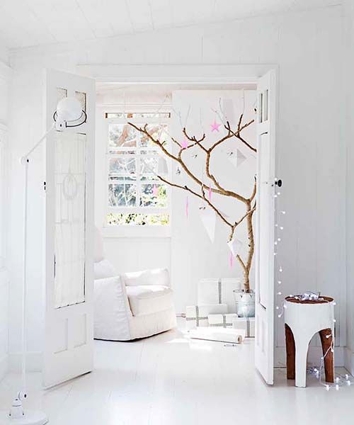 8 Splendid white rooms just in time for a White Christmas