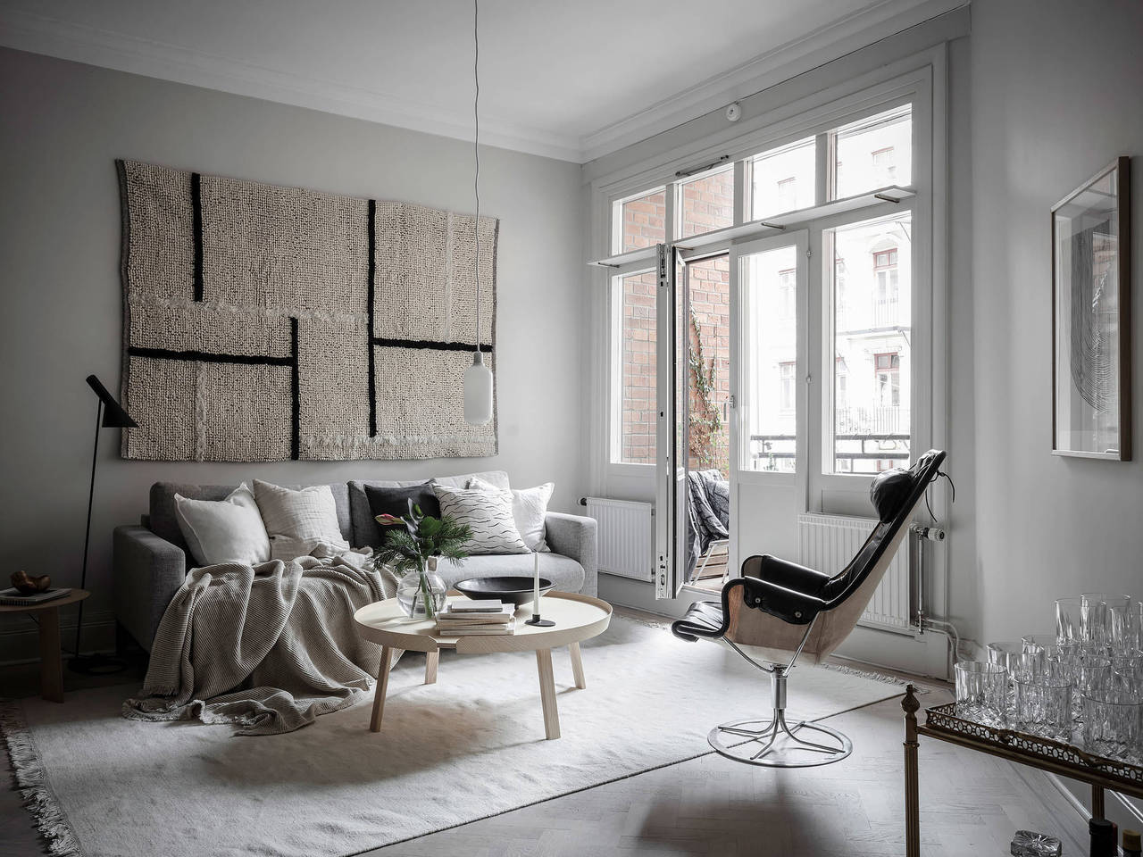 A cool and dreamy scandi apartment