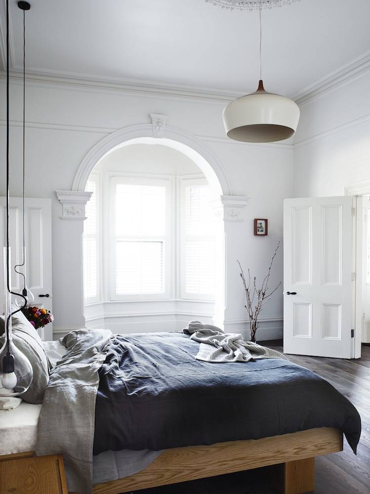 fancy-scandinavian-bedroom
