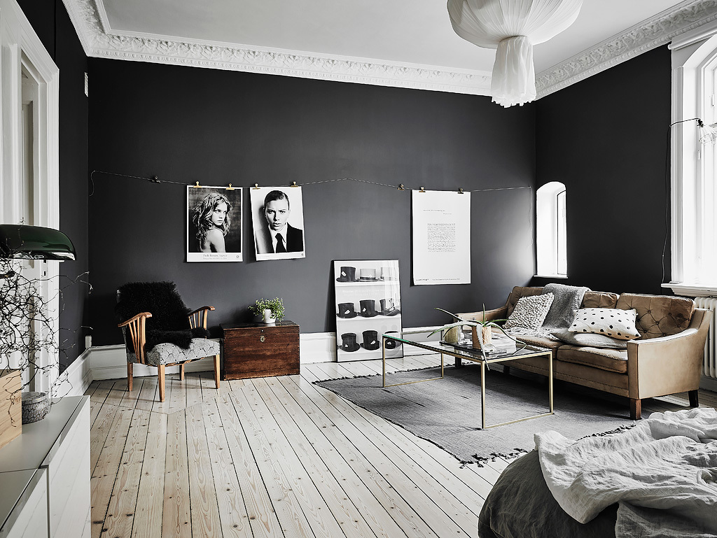 Dreamy, dark and spacious studio in Gothenburg