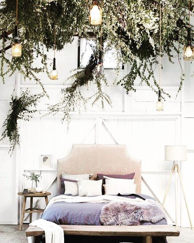 A gorgeous natural bedroom style