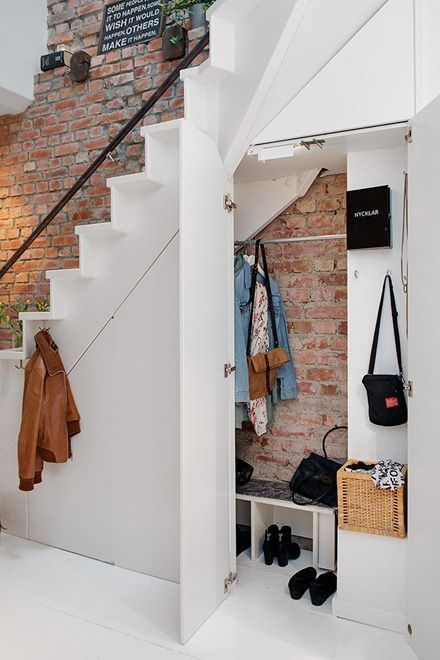 7 Ingenious ideas for the space under the stairs