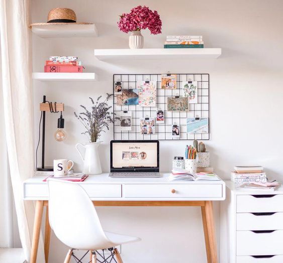9 Dreamy ideas on how to style white Eames side chairs for the beginning of spring