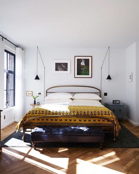 8 Romantic bedrooms for a lazy weekend