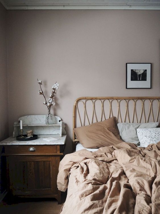 7 Pink and brown interiors – the nostalgic and calm combo for this season