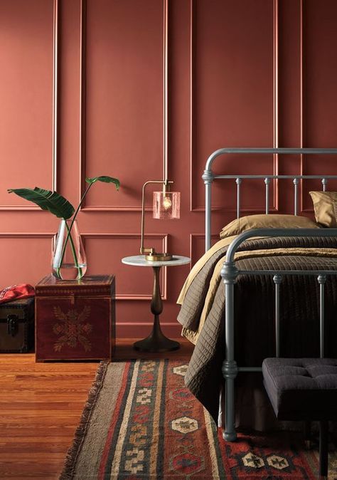 8 Dreamy interiors with Cavern Clay – The nostalgic paint color of 2019
