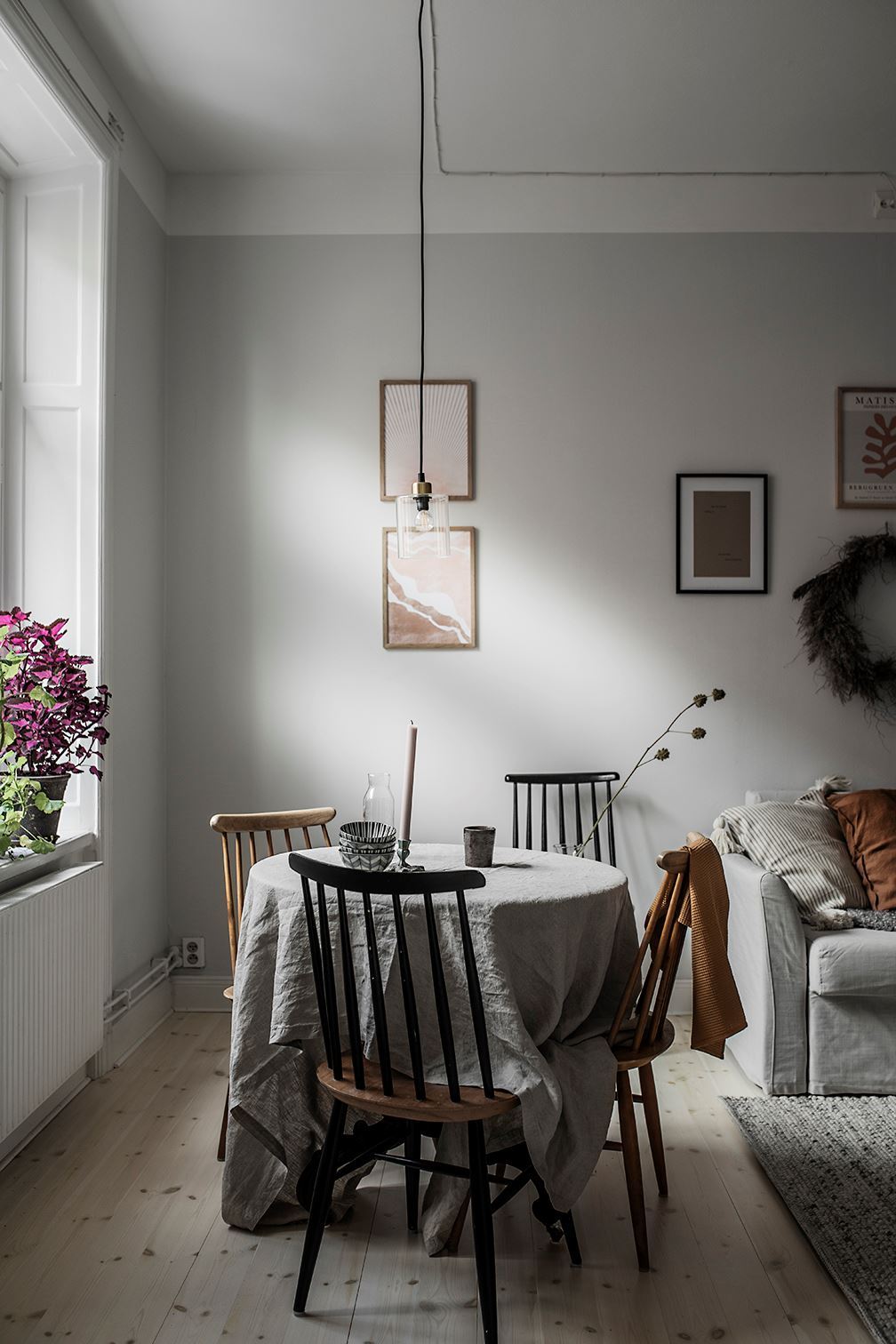 A small & simple Scandinavian apartment - Daily Dream Decor