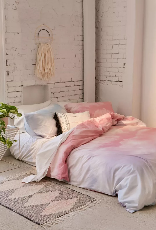 8 Cozy & minimal ideas for the perfect bedroom space