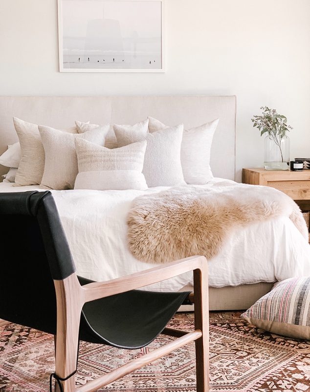 8 Cozy & minimal ideas for the perfect bedroom space