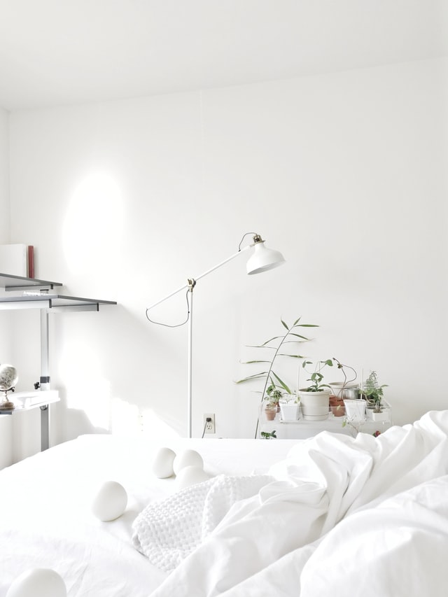 How to create a minimalist look in your home