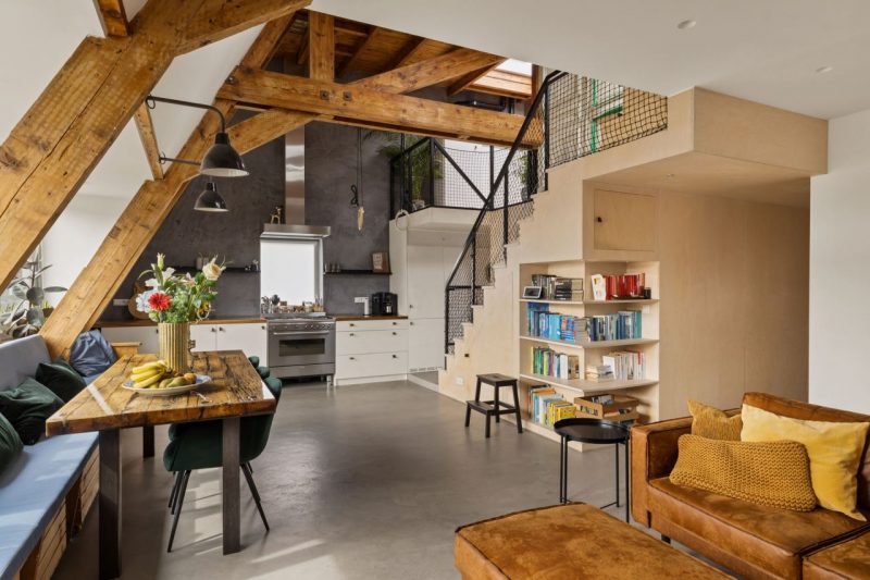 Fabulous loft in Amsterdam with natural elements
