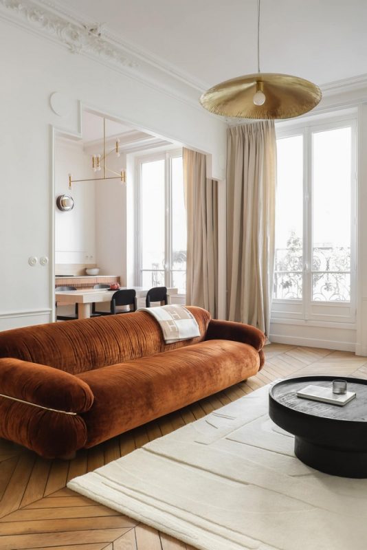 Stylish modern apartment in Paris
